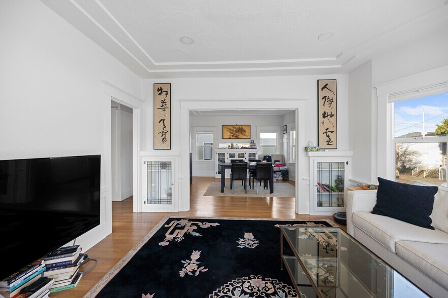 More Photos Of 4045 Manila Ave, Oakland Apartments For Sale