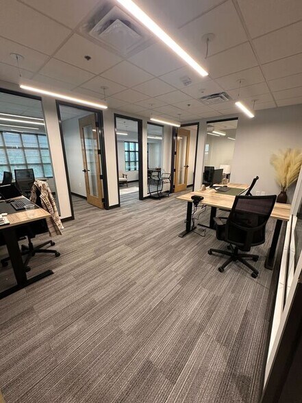 More Photos Of 1639 Medical Center Pky, Murfreesboro Coworking Space