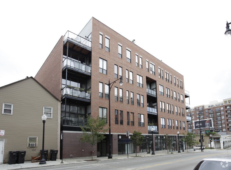 More Photos Of 1600-1610 S Halsted St, Chicago Storefront For Lease