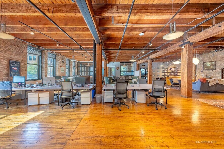 More Photos Of 1123 W Washington Blvd, Chicago Office For Lease