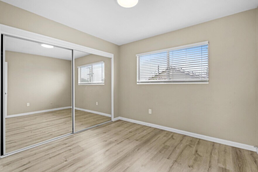 More Photos Of 1041 Calla Ave, Imperial Beach Apartments For Sale