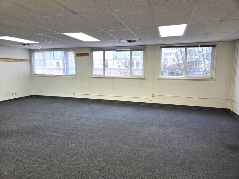 More Photos Of 7109 Woodlawn Ave NE, Seattle Storefront Retail Office For Lease