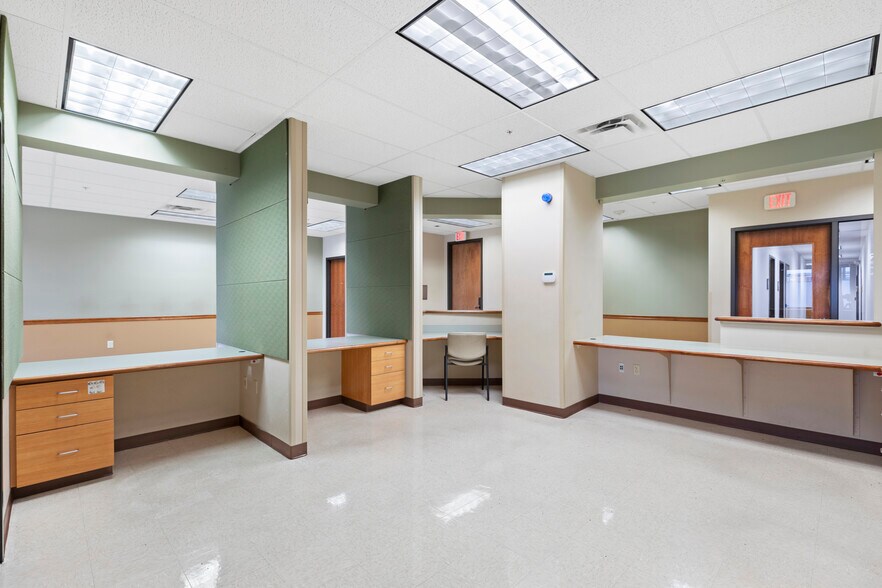 More Photos Of 1123 N Main Ave, San Antonio Medical For Sale