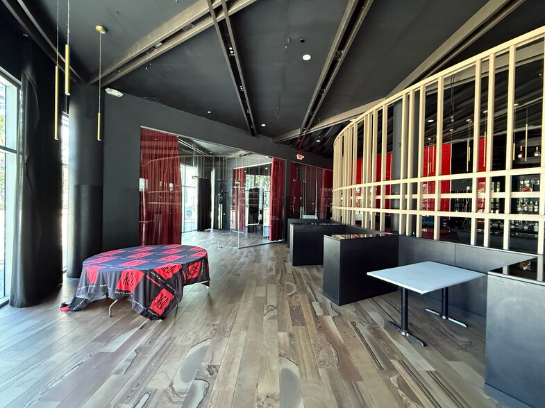 More Photos Of 801 S Pointe Dr, Miami Beach Apartments For Lease