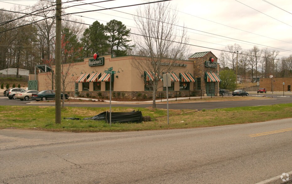 More Photos Of 1600 Huffman Rd, Birmingham Restaurant For Sale
