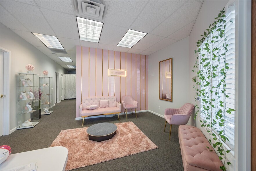 More Photos Of 750 S Main St, Bountiful Loft Creative Space For Sale