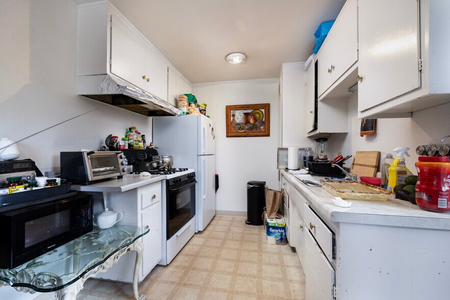 More Photos Of 516 W Junipero St, Santa Barbara Apartments For Sale