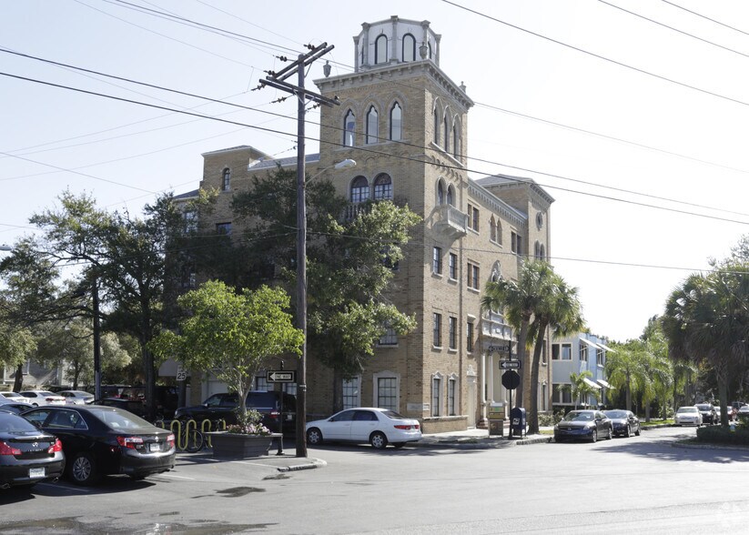 More Photos Of 1304 Desoto Ave S, Tampa Office For Lease