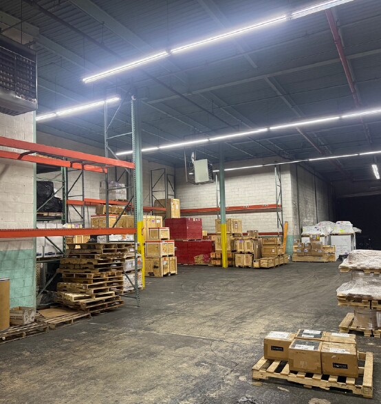 More Photos Of 17620 147 Ave, Jamaica Warehouse For Sale