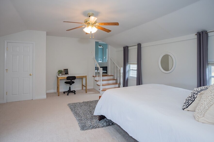 More Photos Of 211 Hanks Rd, Troy Hospitality For Sale