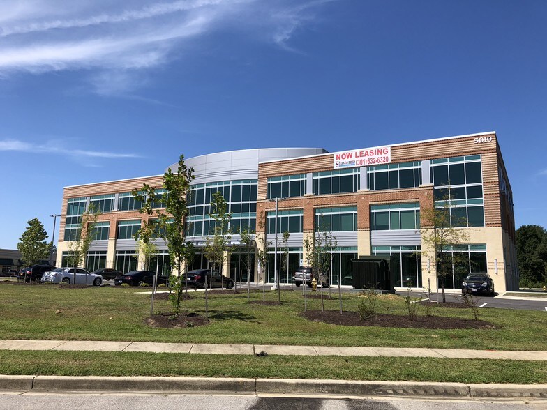 More Photos Of 5010 Regency Pl, White Plains Medical For Lease