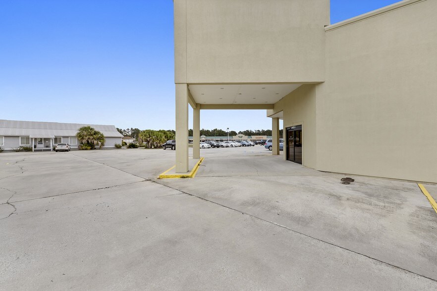 More Photos Of 4405 E Aloha Dr, Diamondhead Storefront Retail Office For Lease