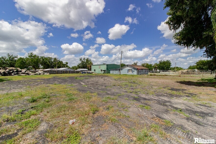 More Photos Of 595 W Summerlin St, Bartow Warehouse For Sale