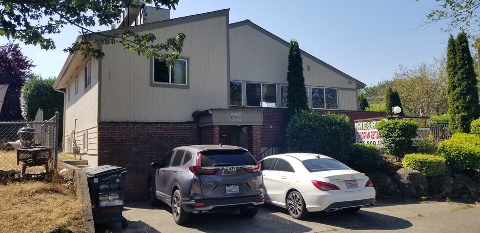 Primary Photo Of 2605 E Cherry St, Seattle Restaurant For Sale