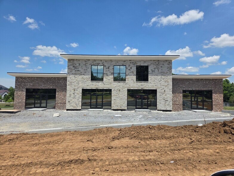 Primary Photo Of 2035 Lebanon Rd, Lebanon Office For Lease