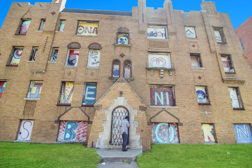 More Photos Of , Detroit Multifamily For Sale