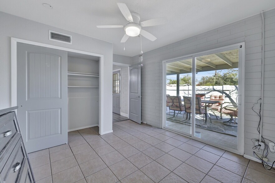 More Photos Of PHOENIX ALH or BEHAVIORAL 10 Residents, Phoenix Assisted Living For Sale