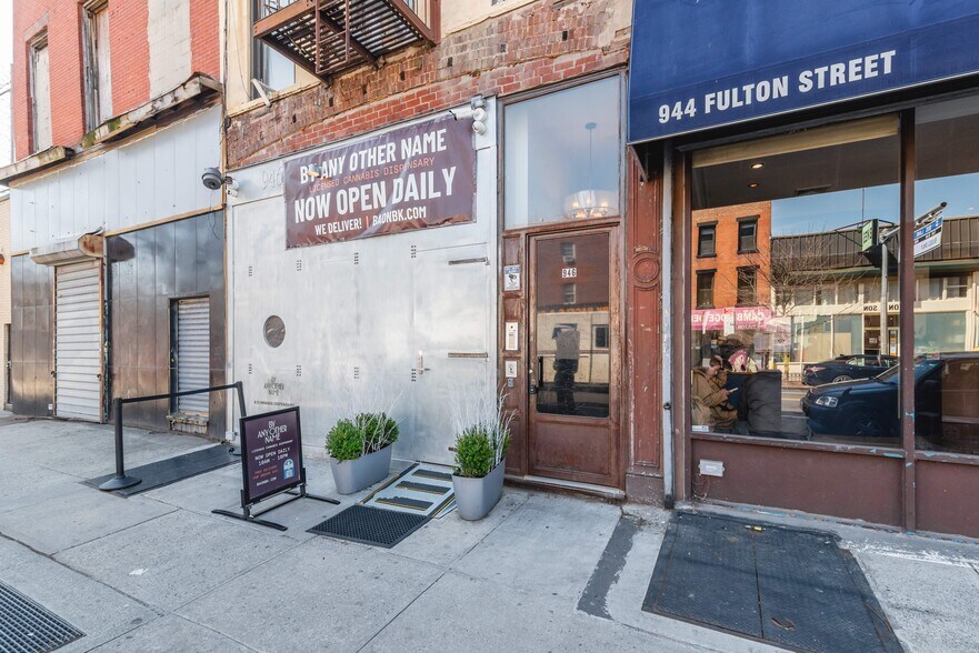 More Photos Of 946 Fulton St, Brooklyn Apartments For Sale