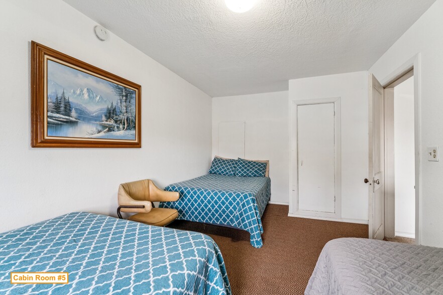 More Photos Of 110 Washington St, Huntington Hospitality For Sale