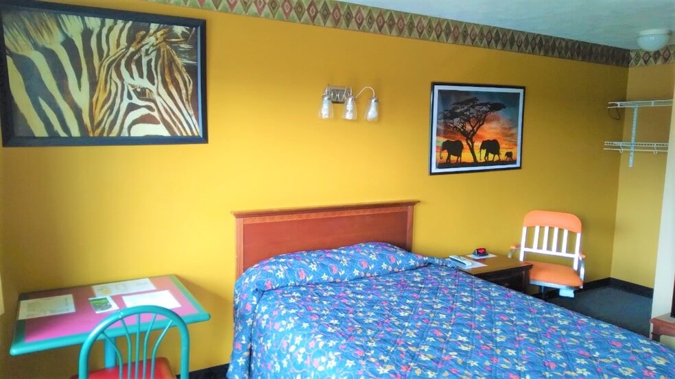 More Photos Of 7795 State Route 154, Baldwin Hotel For Sale