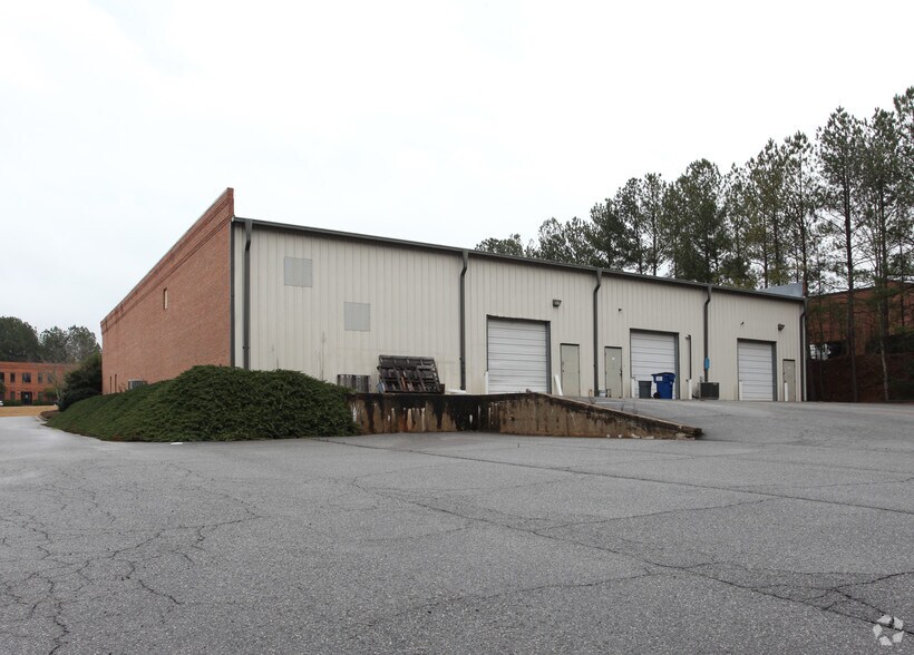 More Photos Of 198-204 Ben Burton Cir, Bogart Distribution For Lease