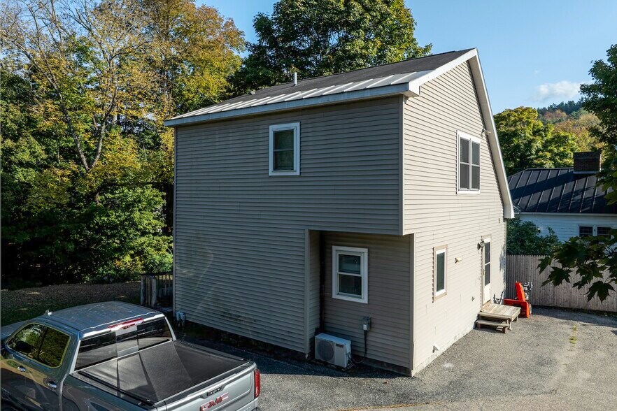 More Photos Of 86 Main St, Ludlow Hospitality For Sale