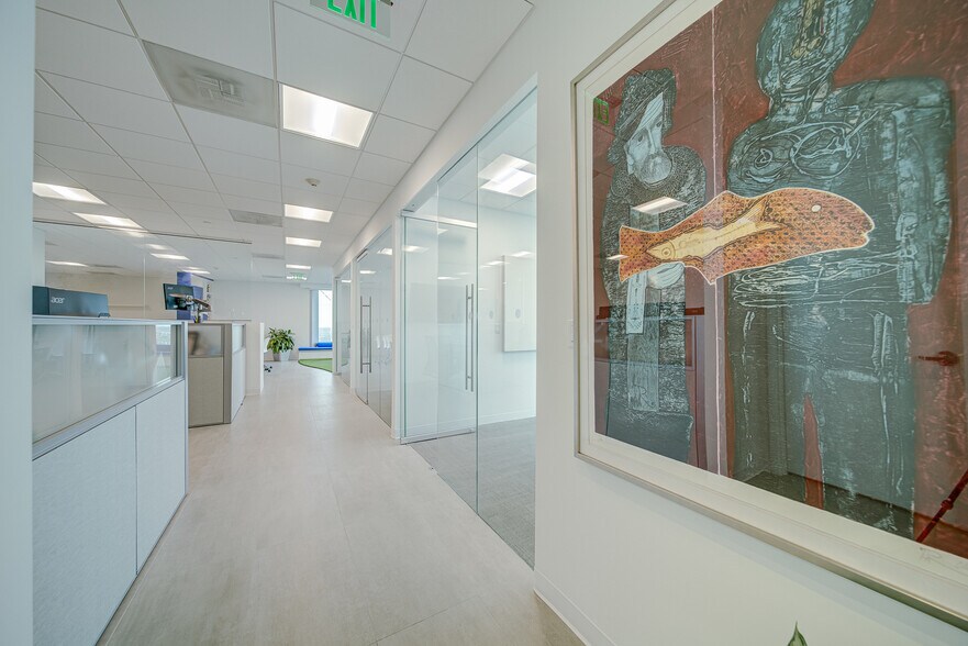 More Photos Of 8950 SW 74th Ct, Miami Office For Lease
