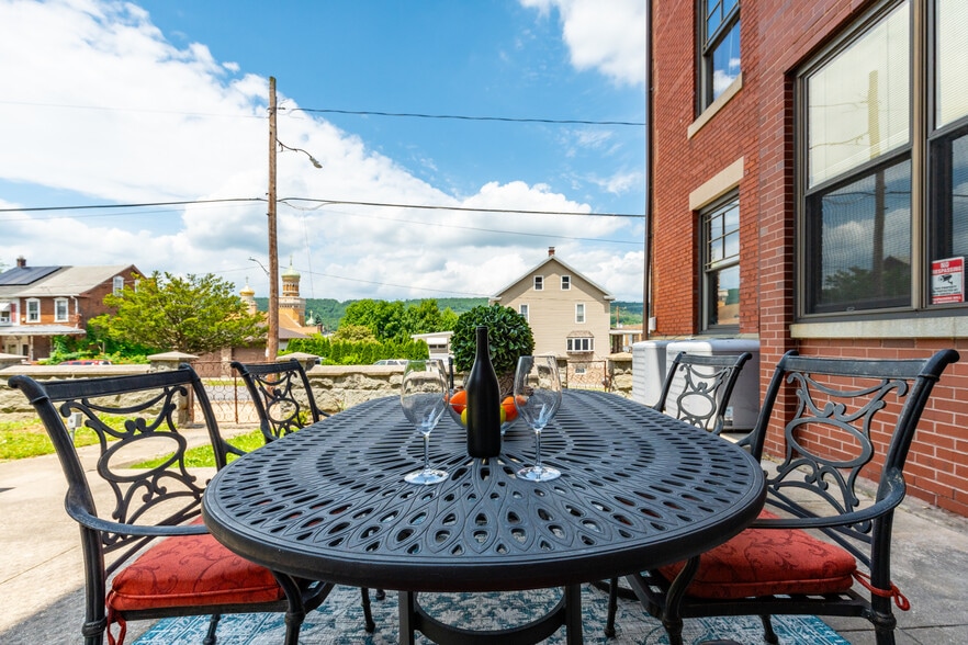 More Photos Of 124 E Abbott St, Lansford Specialty For Sale