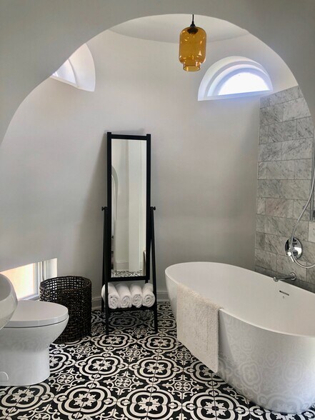 More Photos Of 2 Courtney Ave, Newburgh Apartments For Sale