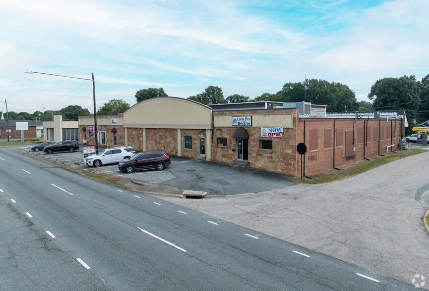 Primary Photo Of 700 N Cannon Blvd, Kannapolis Storefront Retail Office For Sale