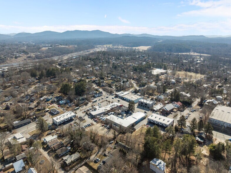 More Photos Of 315 Haywood Rd, Asheville Storefront Retail Residential For Sale