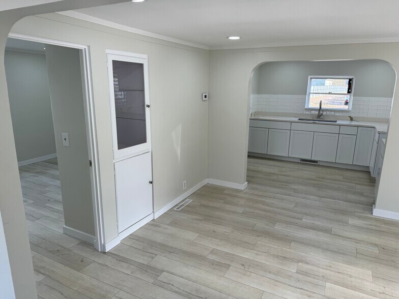 More Photos Of 5331 Gratiot Ave, Saint Clair Auto Dealership For Sale