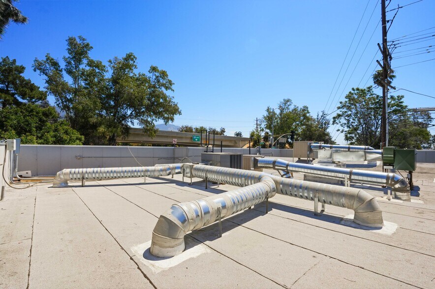 More Photos Of 14071 Polk St, Sylmar Food Processing For Lease