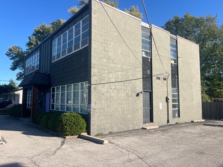 More Photos Of 6917 W 76th St, Overland Park Office For Lease