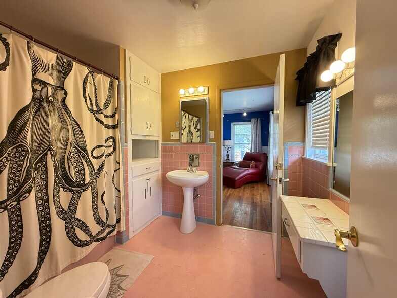 More Photos Of 8610 HWY 17, Balmorhea Specialty For Sale