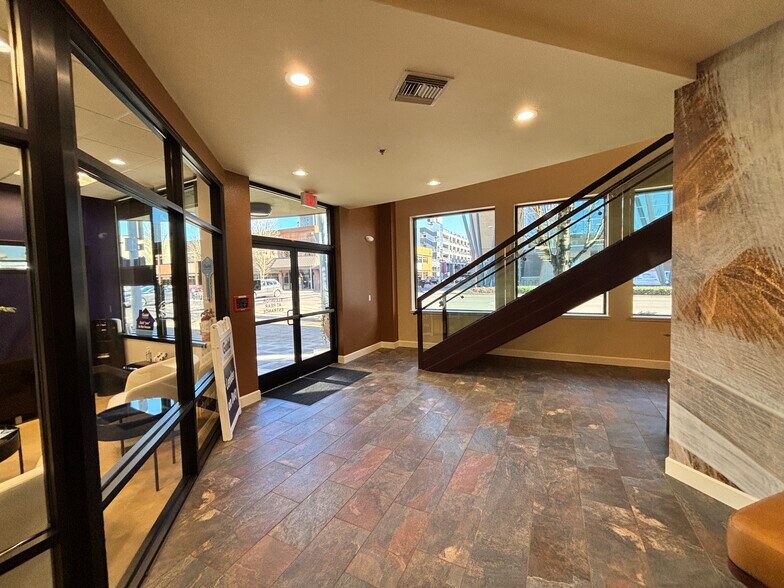 More Photos Of 245 Commercial St SE, Salem Office For Lease