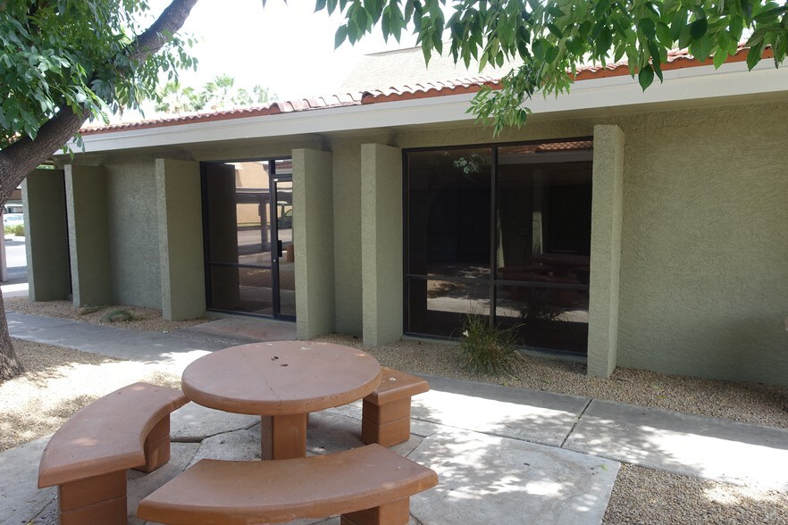 More Photos Of 8607 N 59th Ave, Glendale Office For Lease