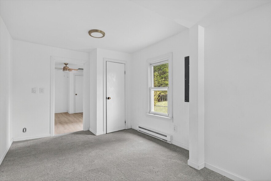 More Photos Of 48 - 50 Horseshoe Lake, Kauneonga Lake Apartments For Sale