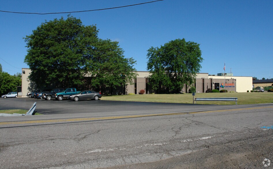 More Photos Of 595 Trabold Rd, Rochester Manufacturing For Lease