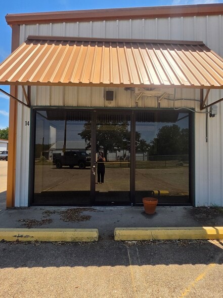 Primary Photo Of 3605 Acton Hwy, Granbury Office For Lease