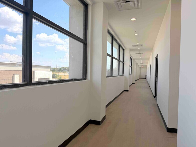 More Photos Of 11005 Preston Road, Frisco Medical For Sale