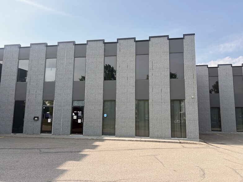 More Photos Of 16403-16455 117 Av NW, Edmonton Manufacturing For Lease