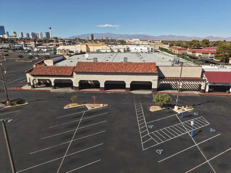 More Photos Of 1300 E Flamingo Rd, Las Vegas Unknown For Lease