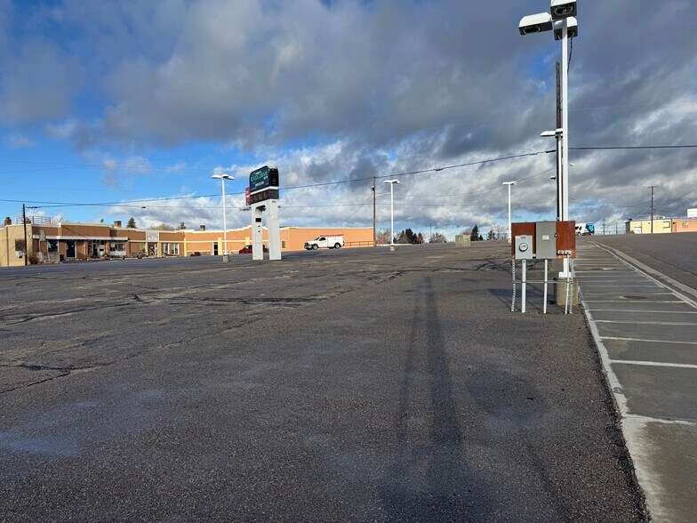 More Photos Of 540 N Emerson Ave, Idaho Falls General Retail For Sale