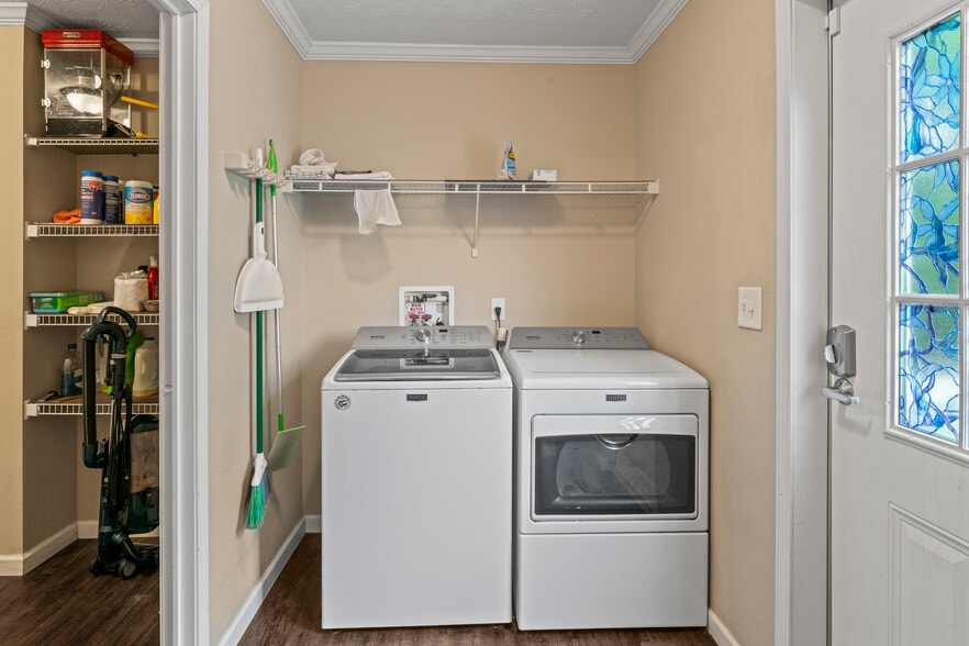 More Photos Of 104 Circle Rd, Newport Manufactured Housing Mobile Home Park For Sale