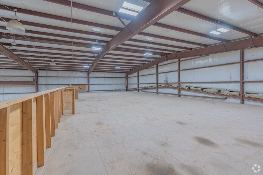 More Photos Of 8511 W Interstate 20, Midland Warehouse For Lease