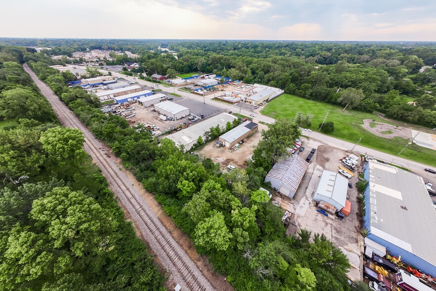 More Photos Of 520 S River St, Batavia Warehouse For Sale