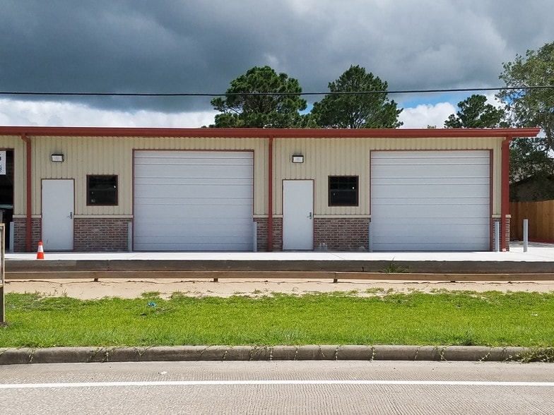 More Photos Of 11233 FM 1764 Rd, Santa Fe Warehouse For Sale