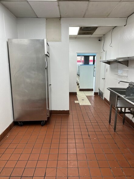 More Photos Of 2500 San Jose Dr, Antioch General Retail For Lease