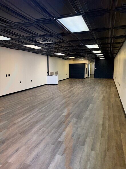More Photos Of 5671-5719 Bay Rd, Saginaw Unknown For Lease